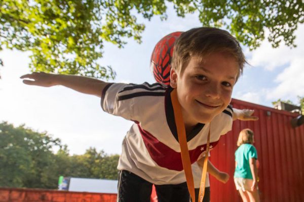 Die Fußballartisten beim 24. MondLichtFest 2016 im Freiluftkino Friedrichshain Berlin