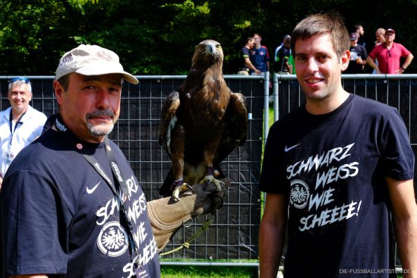 Die Fussballartisten bei der Saisoneröffnungsfeier der Eintracht Frankfurt