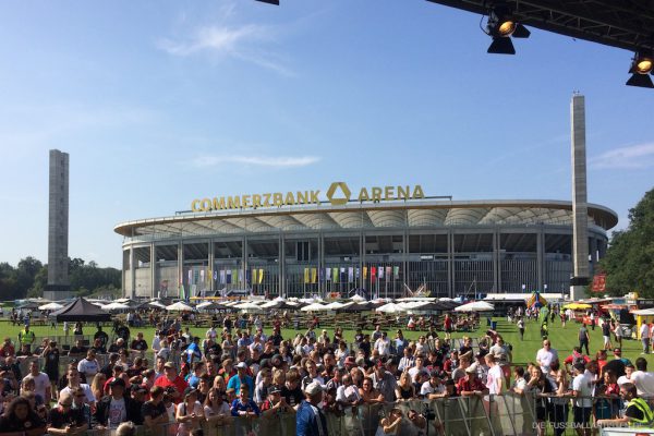 Die Fussballartisten bei der Saisoneröffnungsfeier der Eintracht Frankfurt