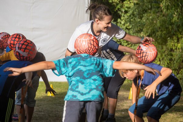 Fußballtrick-Workshop - MondLichtFest 2016 - Freiluftkino Friedrichshain Berlin