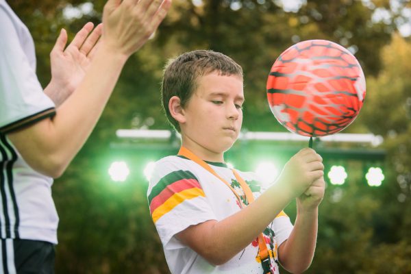 Fußballtricks beim MondLichtFest 2016 im Freiluftkino Friedrichshain Berlin